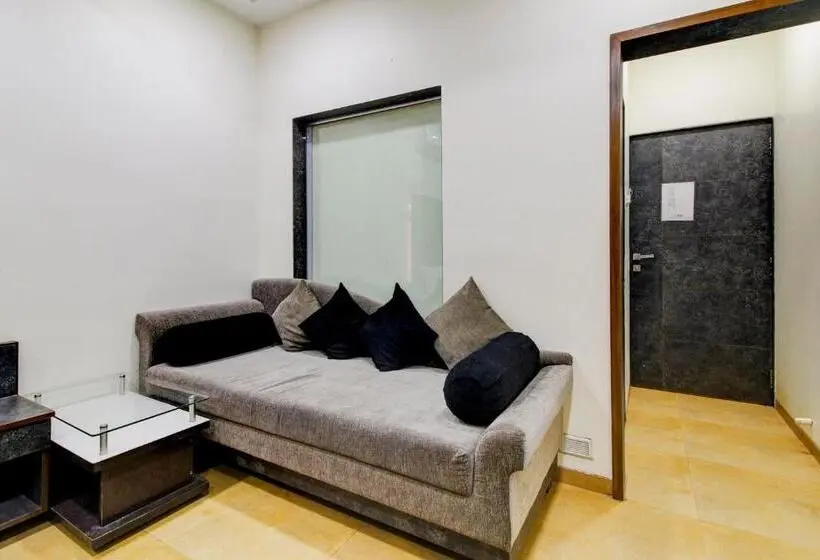 Deluxe Kolmen Hengen Huone, Townhouse Shiva S Valley