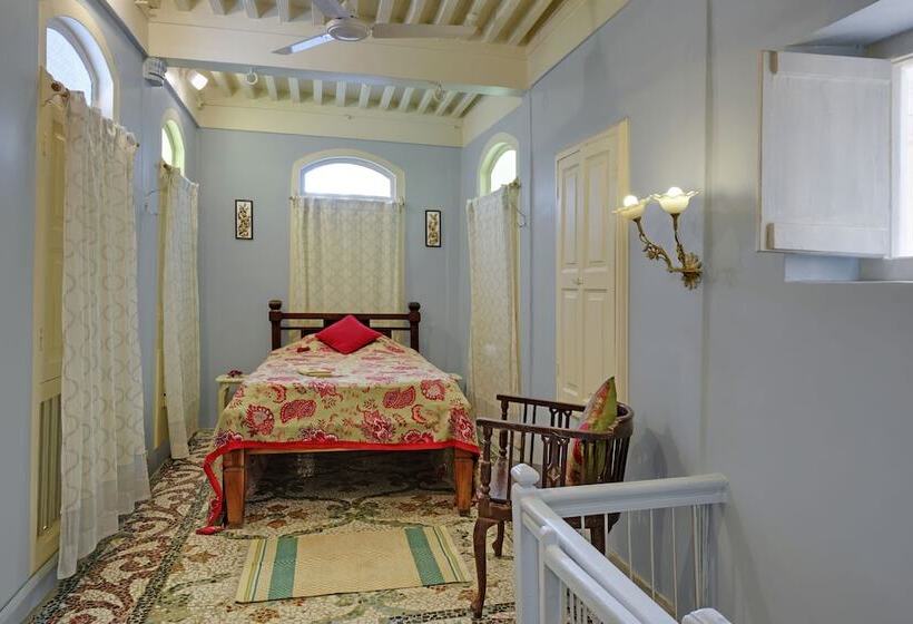 シングルベーシックルーム, French Haveli