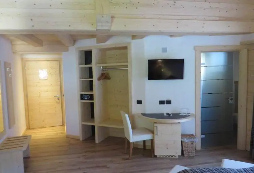 バルコニー付きジュニアスイート, B&b Ecohotel Chalet Des Alpes