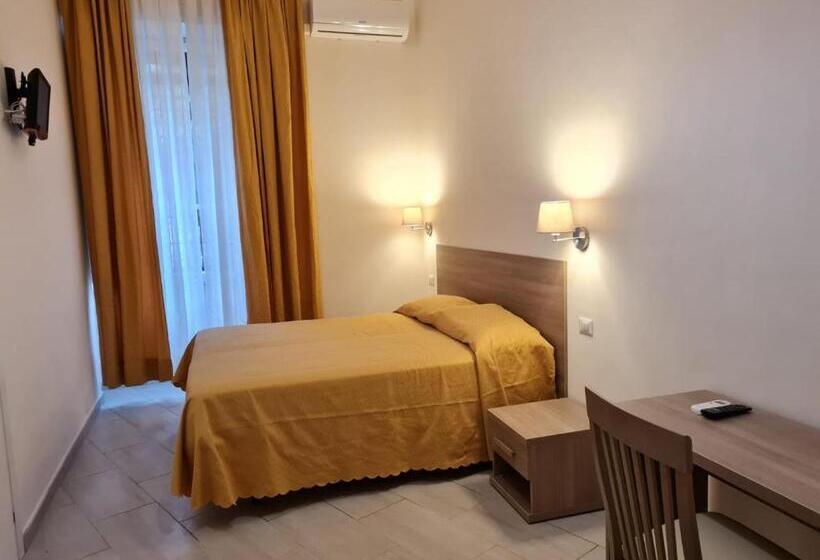 Quarto standard, Albergo Enrica