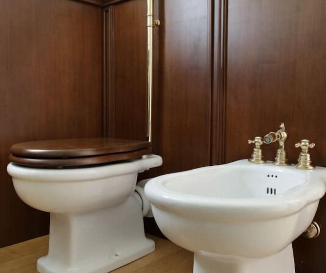 Номер Стандарт, B&b Triskeles