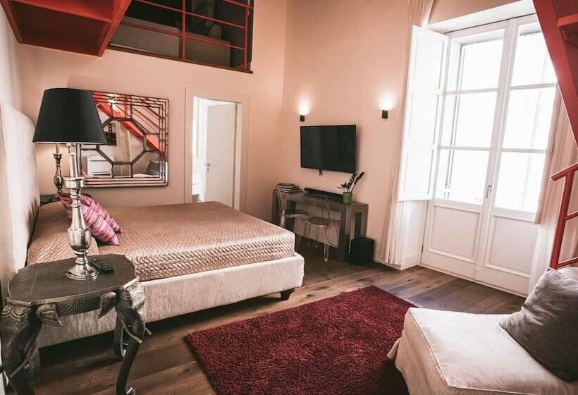 سوئیت رویال, Il Regio Boutique