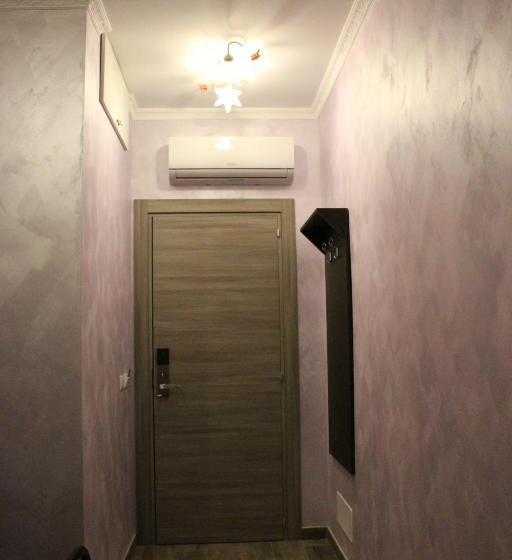 חדר סטנדרט לשלושה, Iris Guest House