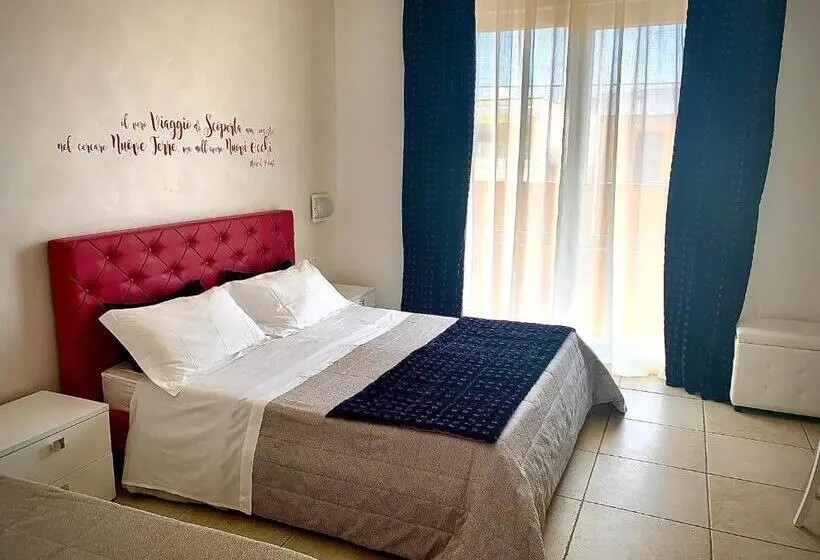 اتاق استاندارد چهارنفره با بالکن, Palazzo Greco B&b