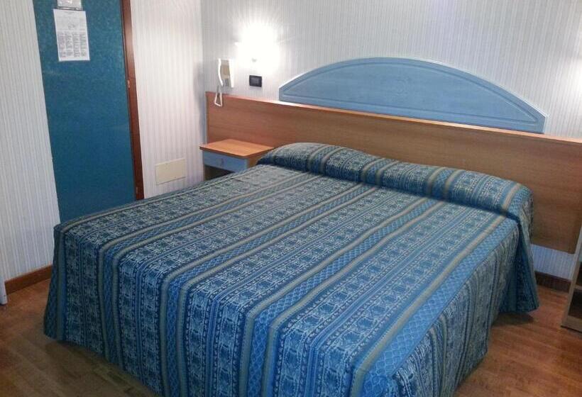 חדר סטנדרט עם מרפסת, President