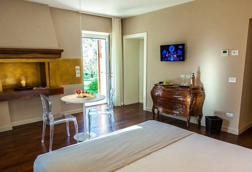 Superior room with lake view, Quercia Belvedere Relais