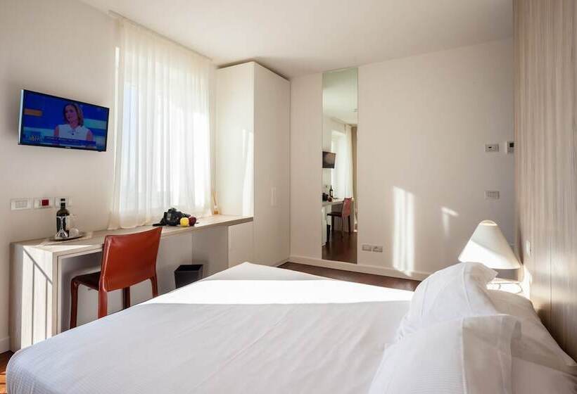 חדר סטנדרט נוף לאגם, Quercia Belvedere Relais