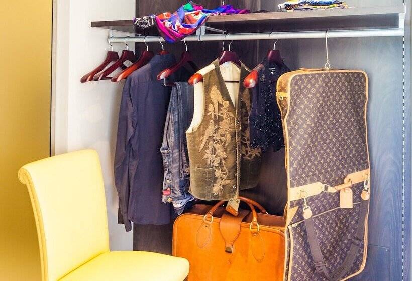 Suite with lake view, Quercia Belvedere Relais