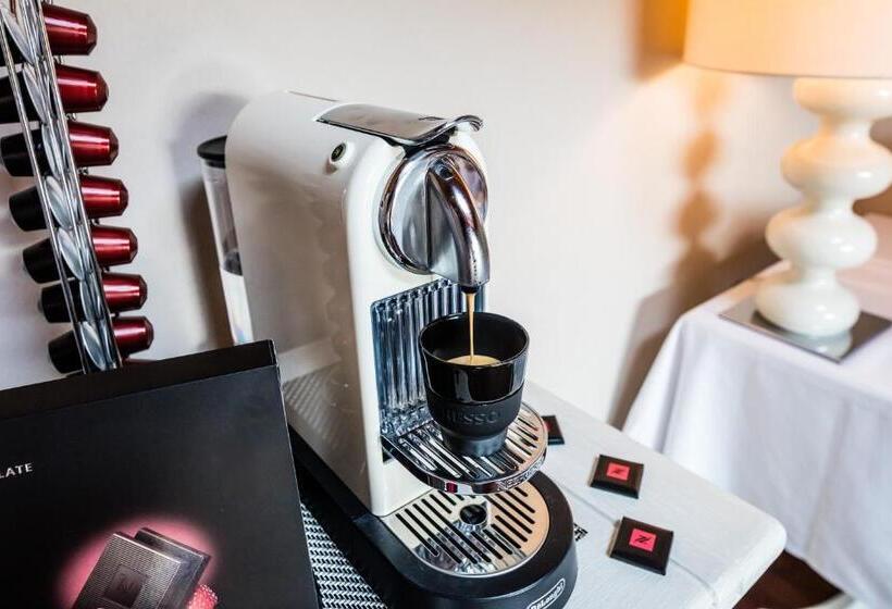 חדר סטנדרט נוף לאגם, Quercia Belvedere Relais