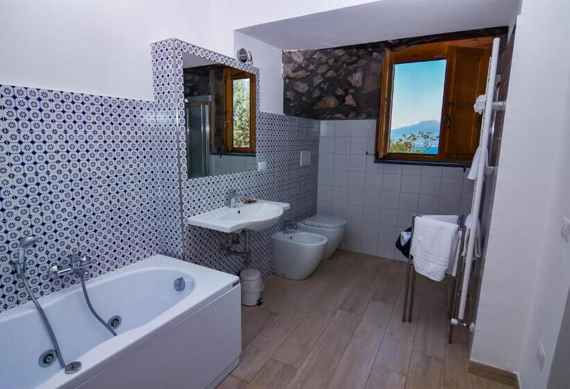 Номер Deluxe с Балконом, Villa Mariagiovanna