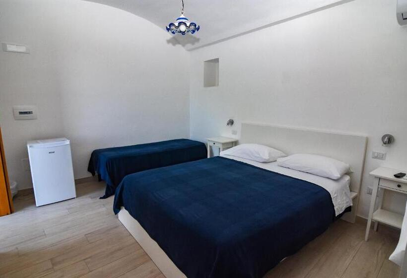 Номер Deluxe с Балконом, Villa Mariagiovanna