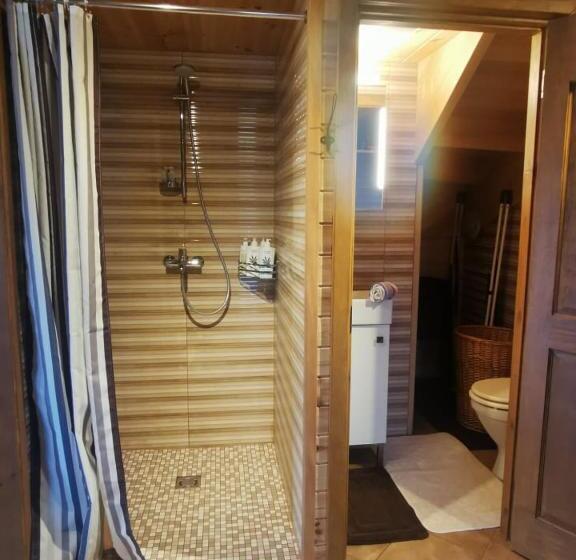 اتاق استاندارد, Arturas Guest House