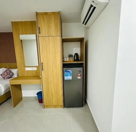 اتاق لوکس سه تخته, Cozy Hotel At Kl Sentral