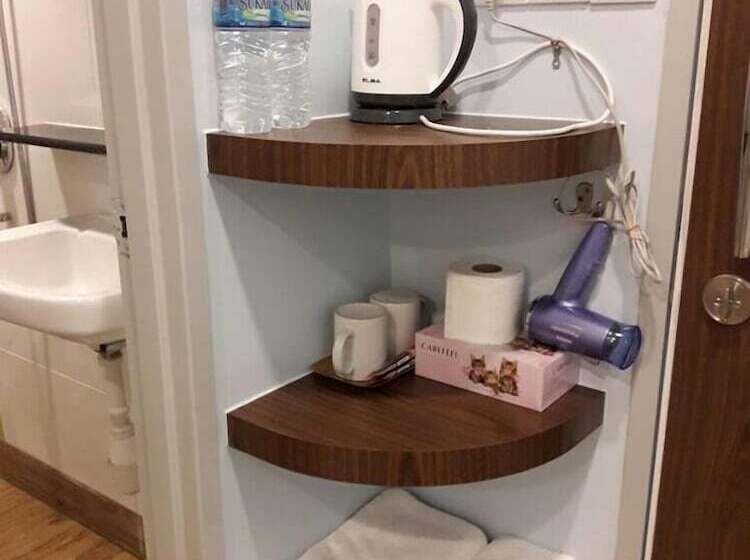 3-Bett-Standardzimmer, De Benz Inn