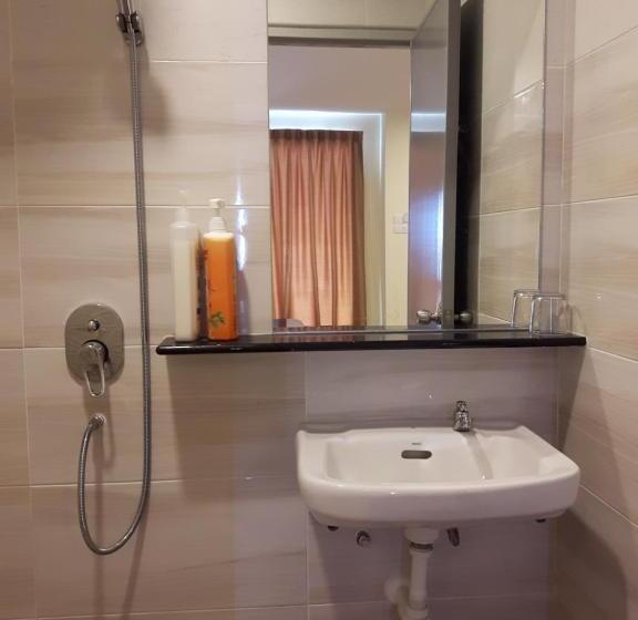 Familienzimmer, De Benz Inn