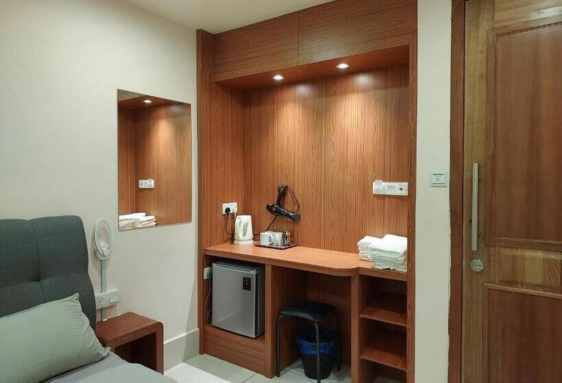 Familienzimmer, De Benz Inn