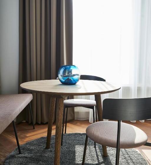 סוויטה דלוקס, Pistache Den Haag