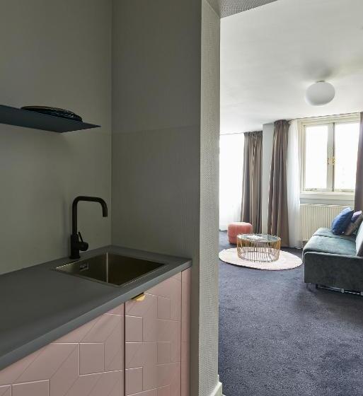 סוויטה דלוקס, Pistache Den Haag