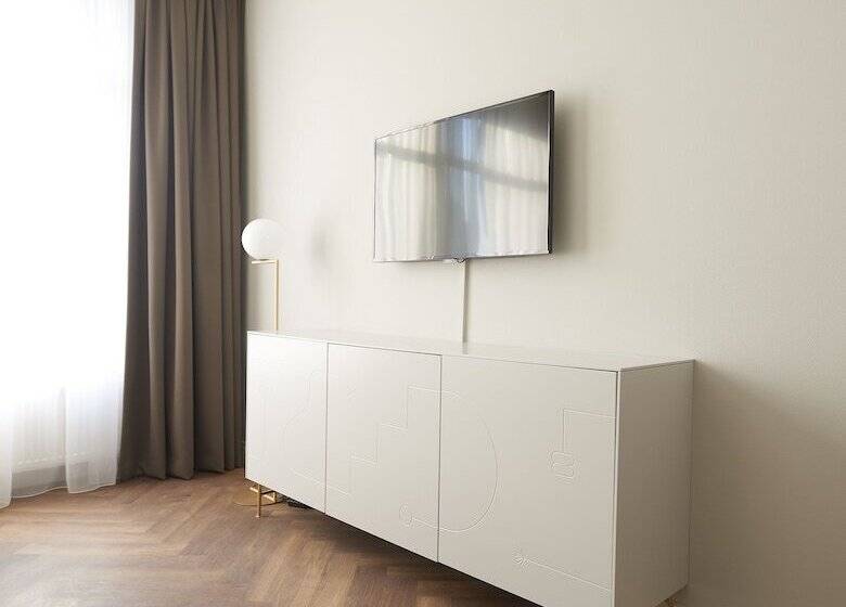 סוויטה, Pistache Den Haag