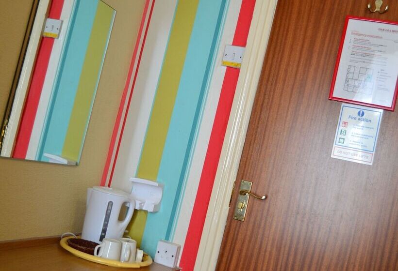 四人标准间, Oak Lea