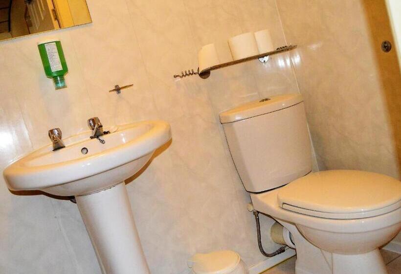 四人标准间, Oak Lea