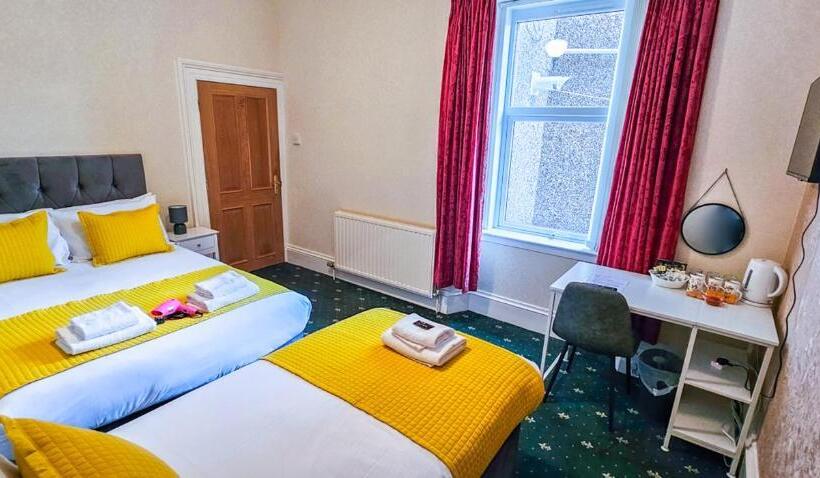 베이직 3인 룸, Mystayinn Abermar Guest House