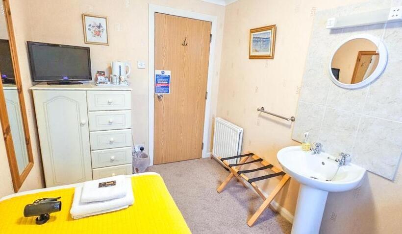 Номер Стандарт Индивидуальный, Mystayinn Abermar Guest House