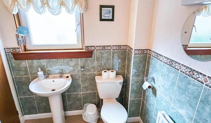 Трехместный Номер Классика, Mystayinn Abermar Guest House