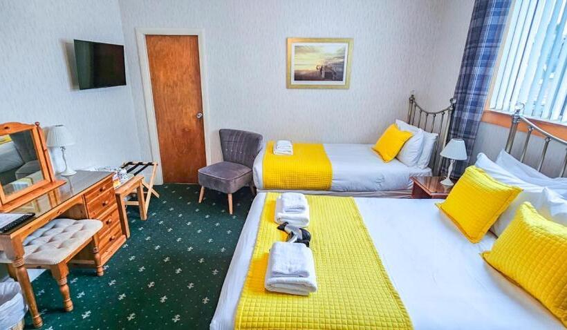 Номер Стандарт Трехместный, Mystayinn Abermar Guest House