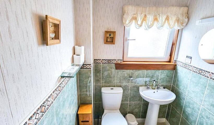 Номер Стандарт Трехместный, Mystayinn Abermar Guest House