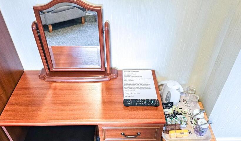 带大床的标准间, Mystayinn Abermar Guest House