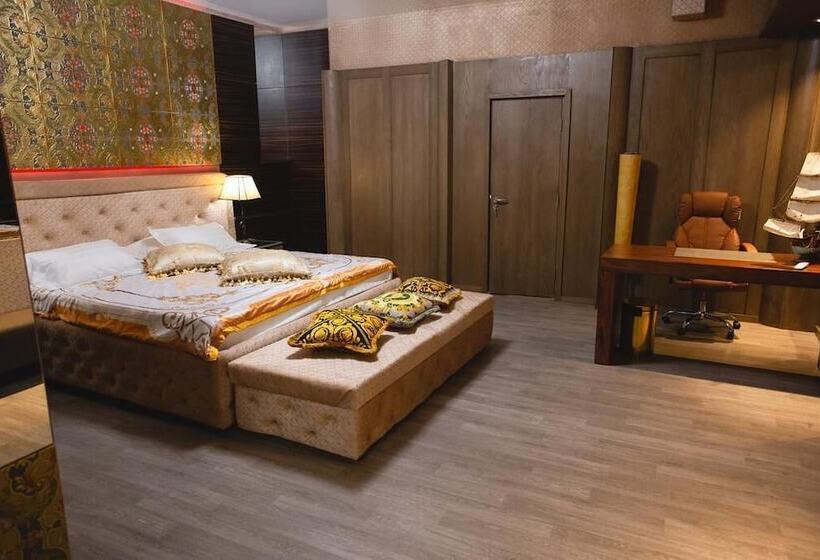 バルコニー付スイート, Incity