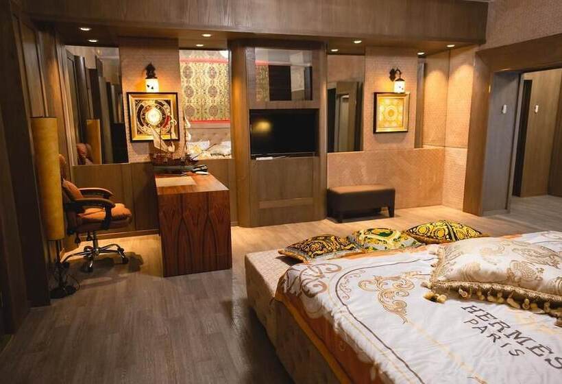 バルコニー付スイート, Incity