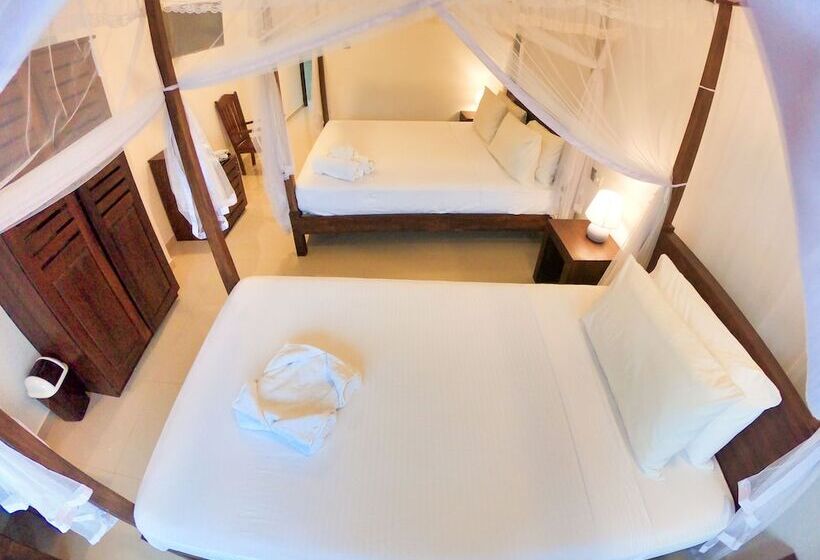 豪华三人间, Kabalana Hotel & Villa