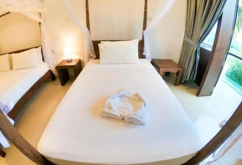 デラックストリプルルーム, Kabalana Hotel & Villa