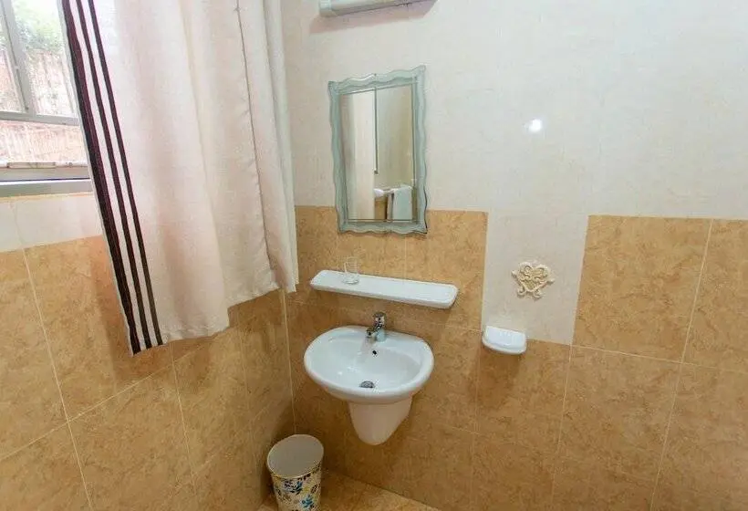 اتاق استاندارد یک نفره, Sinai Suites