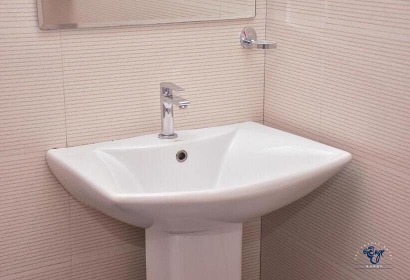 Семейный Номер, The Change