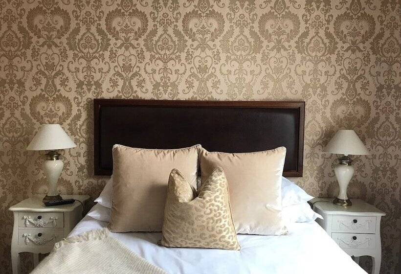 חדר סטנדרט, The Exhibition