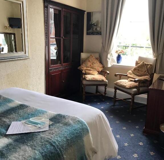 חדר סטנדרט, The Exhibition