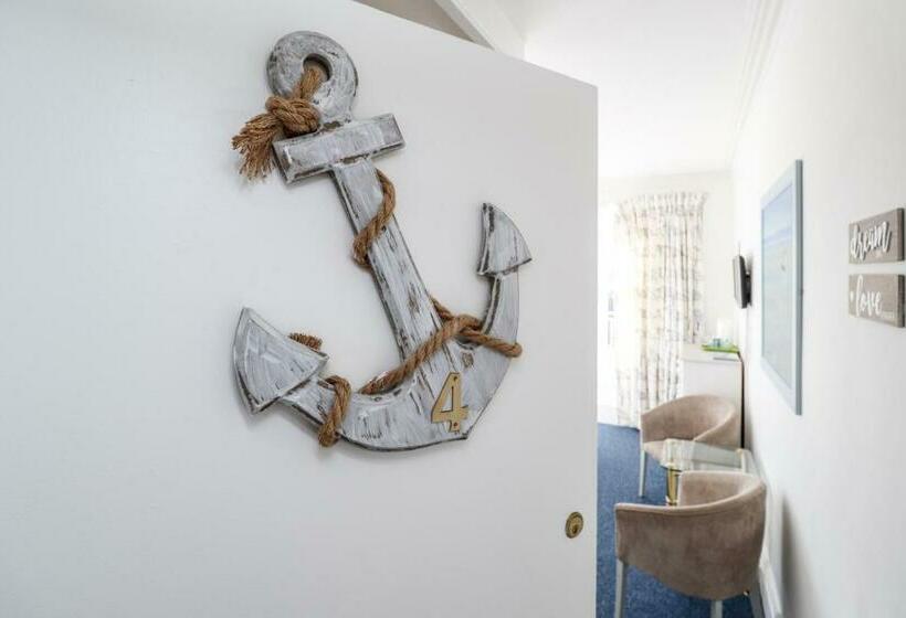 디럭스 테라스 룸 바다 전망, The New England