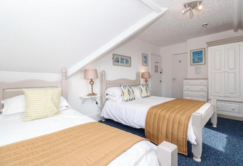 패밀리 룸 바다 전망, The New England