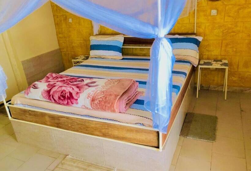 اتاق استاندارد با چشمانداز باغ, Toolbi