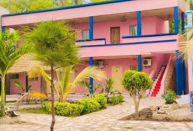 اتاق استاندارد با چشمانداز باغ, Toolbi