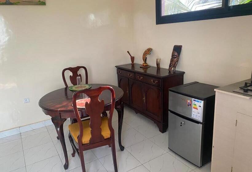 1 Bedroom Apartment Lake View, Toolbi