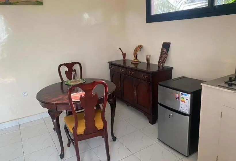 1 Bedroom Apartment Lake View, Toolbi