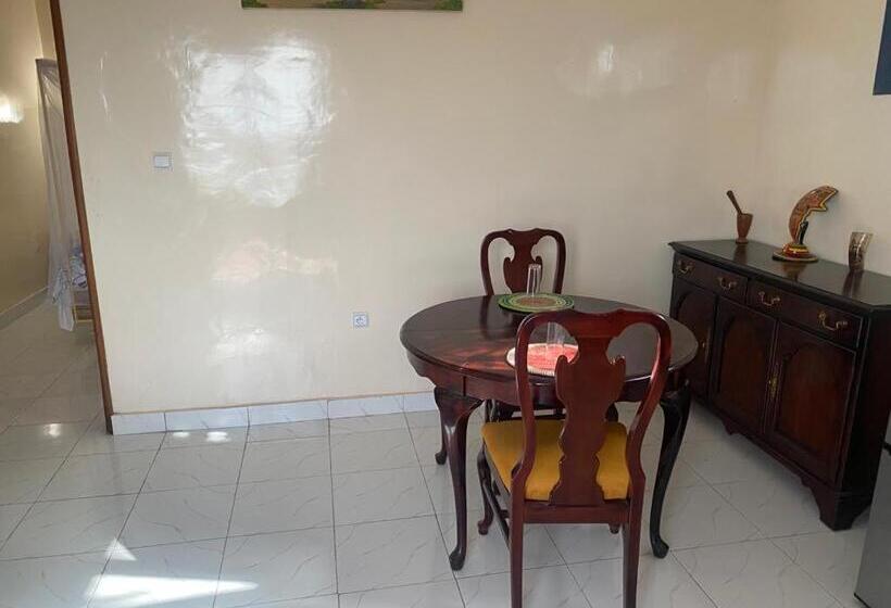 1 Bedroom Apartment Lake View, Toolbi
