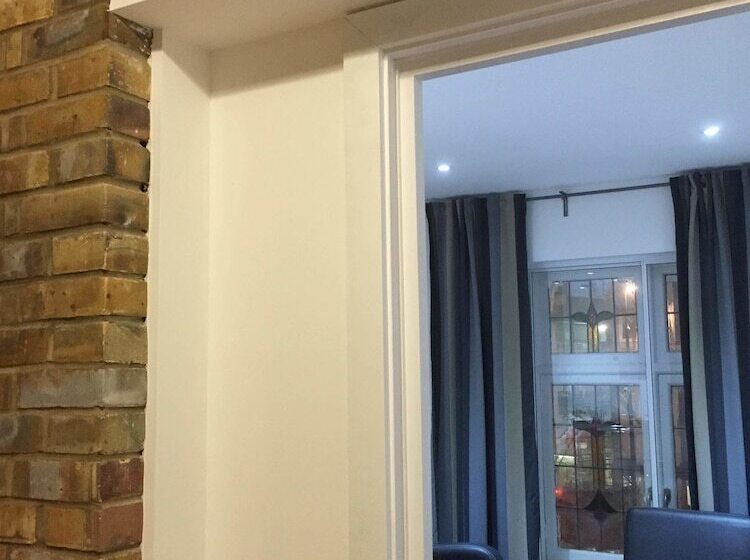 스탠다드 싱글 룸 공동욕실, Whitechapel Guest House