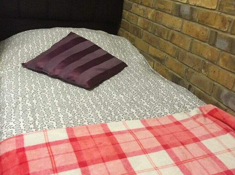스탠다드 싱글 룸 공동욕실, Whitechapel Guest House