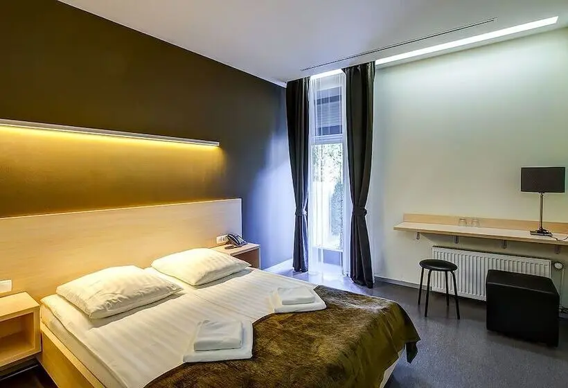 コンフォートルーム, Kirovskie Dachi Motel