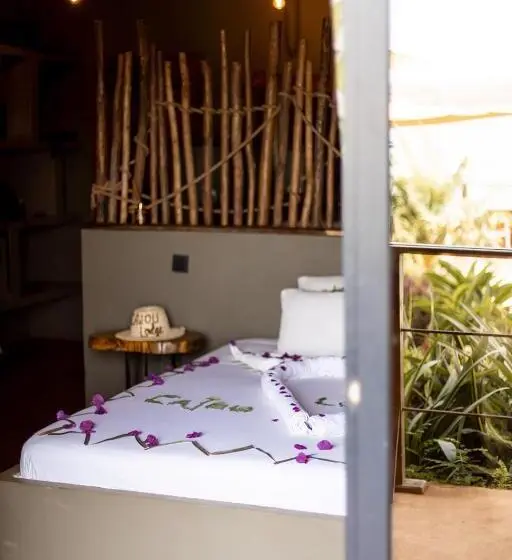 اتاق استاندارد, Cajou Lodge